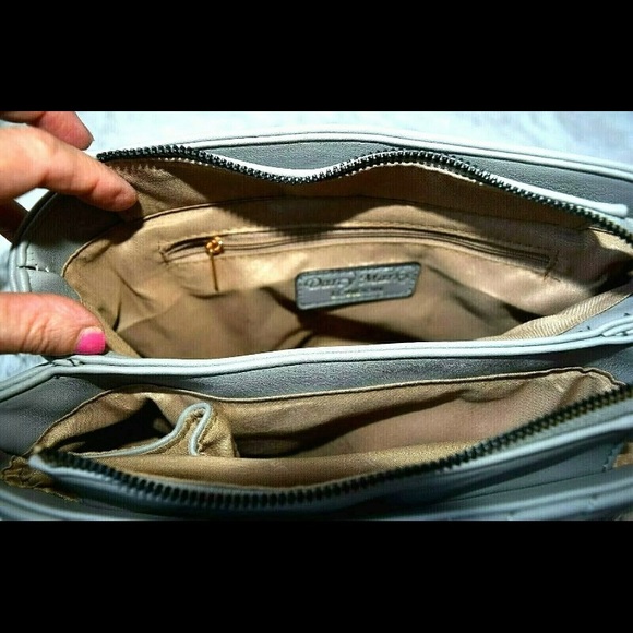 NEW WITH TAG DARCY MARKS LONDON SHOULDER BAG GREY Elegant, NWT - Picture 4 of 11